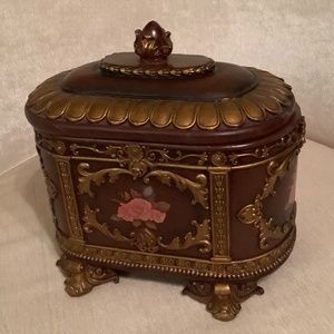 Baroque Design Jewelry Box